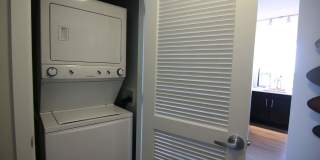 886 West Adams Street Gallery 11