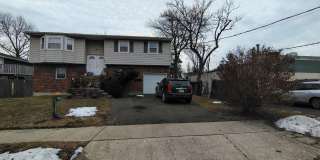 122 W 1st Street Gallery 1