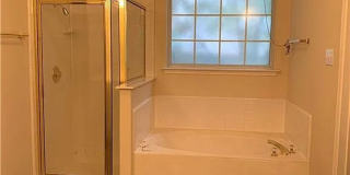 Room in 5 Bedroom Home at Fort Grant Dr Gallery 9