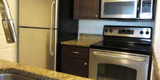2 bedroom 2 bathroom with washer and dryer in Vantage Point Gallery 14