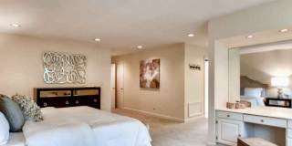 1058 Wilmette Avenue Gallery 8