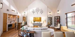 Indian Creek Apartments Gallery 1