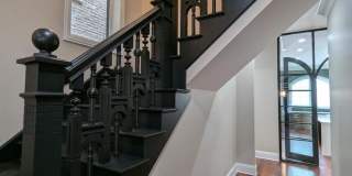 2150 W Monroe Street Gallery 43