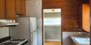 6 South Rutherford Avenue Gallery 1