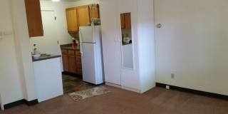 Studio Available Now! ~Blocks from the Capitol Square~ Gallery 19