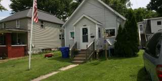 Cozy 2 bedroom single family home Gallery 1
