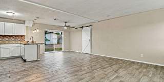 11524 MEADOWBROOK Drive Gallery 9