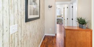 Parker Townhome: Luxurious Furnished Townhome, Attached 2 Car Garage, $300 Utility Fee Parker Townhome: Luxurious Furnished Townhome, Attached 2 Car Garage, $300 Utility Fee Gallery 31