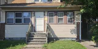 819 East Morris Street Gallery 1