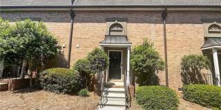 6980 Roswell Road 6980 Roswell Road Gallery 1