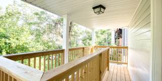 Lovely 3 Bedroom 1 Bathroom - 1st Floor with/ Washer and Dryer Gallery 75