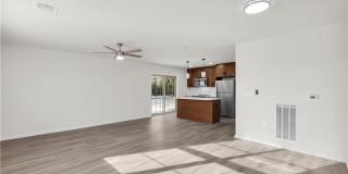 1513 Maple Street unit: 202 Gallery 9