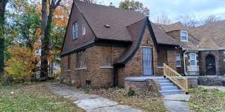 Charming 3 bedroom/1.5 bath Brick Home - Now Available! Gallery 1