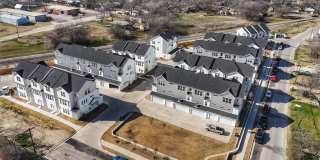 525 W Collins Street Gallery 1