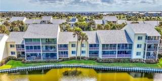 5596 NE Gulfstream Way Gallery 1