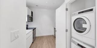 525 N MACQUESTEN PARKWAY Gallery 11