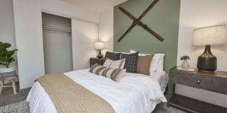 Novi at Lowry Gallery 24