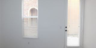 Exceptional 3 bed, 3.5 bath home in Irvine. Gallery 8