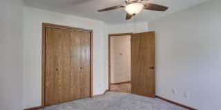 222 W Briarbrook Lane Gallery 8