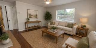 3 BED/1 BATH, AVAILABLE NOW! Gallery 1