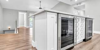 Remodeled 2/2 Waterfront Condo Gallery 13
