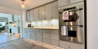 Distinguished 4 bed, 2 bath Bungalow in the Old North End Gallery 8