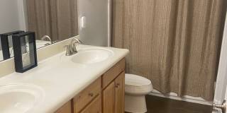 Fully Furnished Walk-In Ready in Scottsdale Gallery 21