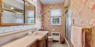 12 Lenore Avenue Gallery 8