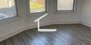 Huge 4 bed in Southie Gallery 8