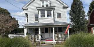 37 Hungerford Avenue Gallery 1