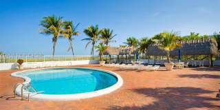 5313 Collins Ave Gallery 17