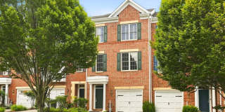 107 HEARTH Court Gallery 1