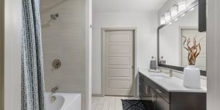 Stella Apartments Uptown Gallery 8