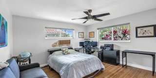 2471 NE 46th Street Gallery 30