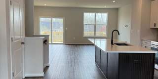 7715 HARLOW Circle Gallery 6