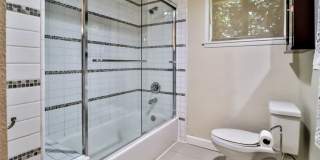 GORGEOUS REMODELED HOME WALKING DISTANCE TO WESTLAKE ELEMENTARY COMING TO THE MARKET SOON! Gallery 26
