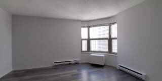 61 W Chestnut Gallery 4