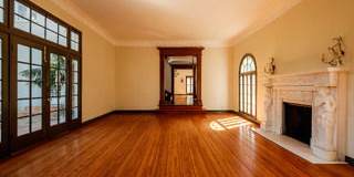 1004 North Beverly Drive Gallery 7