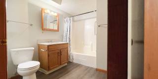 Spacious Northside Apartments Gallery 8