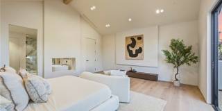 4900 Valjean Gallery 25