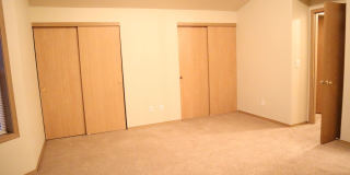 Spacious 2-Story 3-Bedroom Townhome for Lease - 3125 NE 118th Ave. Gallery 21