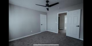Spacious 3BR Duplex in Louisville Gallery 26