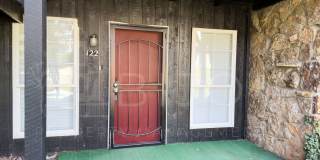 Nice two bedroom, one bath Condo Gallery 5