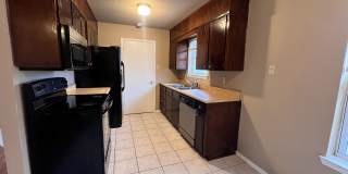 Great 3 bedroom in Killeen with washer and dryer connections and brand new carpet. Gallery 9