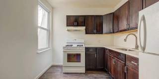 72-47 Metropolitan Avenue unit: 2F Gallery 7