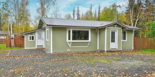 SEASONAL 2BD 1BA Gallery 1