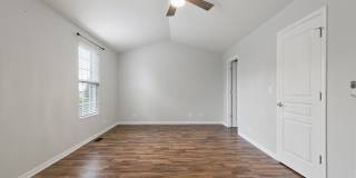 464 Valentine Way Gallery 19