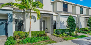 117 NE 3rd Ct Gallery 2