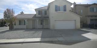 Beautiful home in central location of Victorville Gallery 1