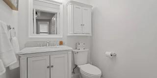 Beautifully Furnished 2 Bedroom Apartment Gallery 10